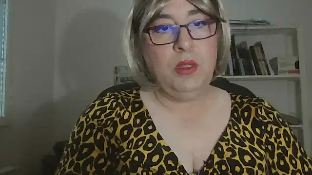 nataliacd online show from November 15, 2025, 1:29 pm