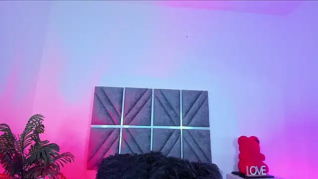 Snapshot of AlombraMorris chatting on April 1, 2026, 1:41 pm AlombraMorris online show from April 1, 2026, 1:41 pm