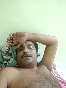 Snapshot of vardh033 chatting on September 13, 2025, 6:18 pm vardh033 online show from September 13, 2025, 6:18 pm