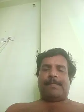 Snapshot of vardh033 chatting on September 27, 2025, 8:30 am vardh033 online show from September 27, 2025, 8:30 am