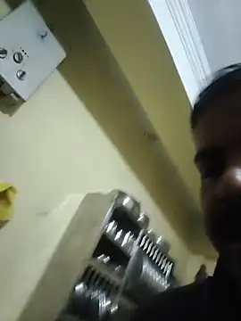 vardh033 online show from November 25, 2025, 5:51 am