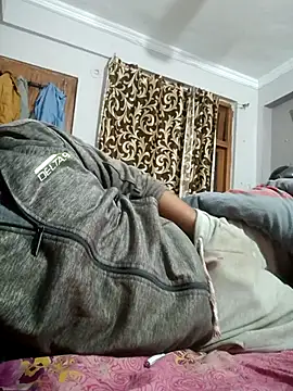 vardh033 online show from February 11, 2026, 11:54 pm