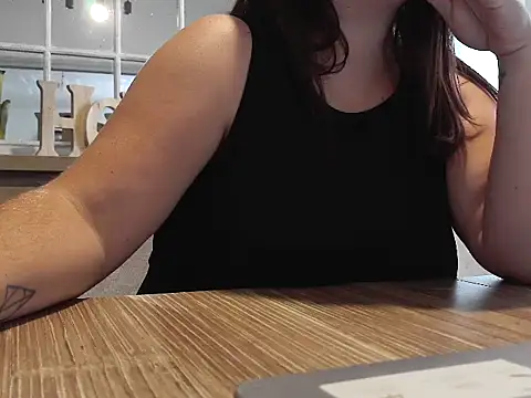 Aambre95Esexy online show from September 15, 2025, 3:12 pm