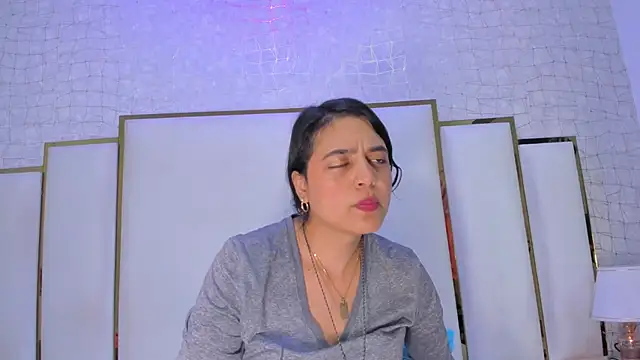 Snapshot of thalia888_ chatting on May 8, 2026, 7:08 pm thalia888 online show from May 8, 2026, 7:08 pm