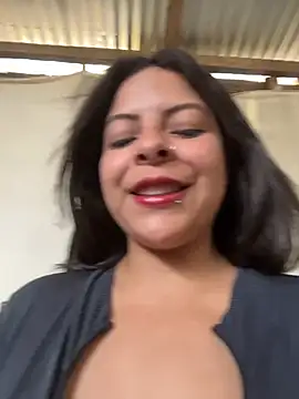 MiaCollinssx online show from January 7, 2026, 8:22 pm