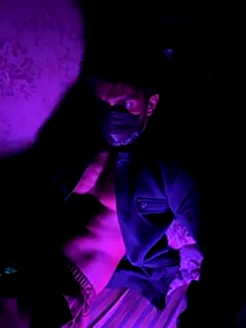 fitxrs online show from December 19, 2025, 5:53 pm