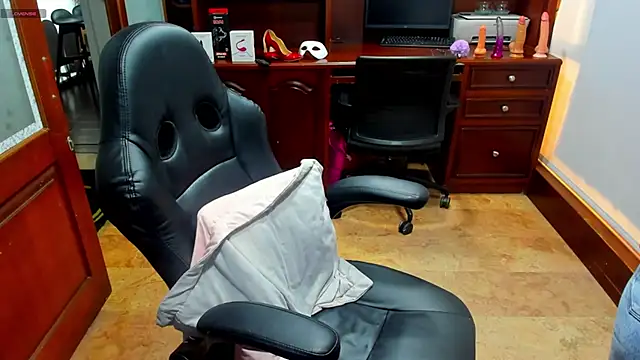 SexyRachel  online show from November 1, 2025, 12:07 pm