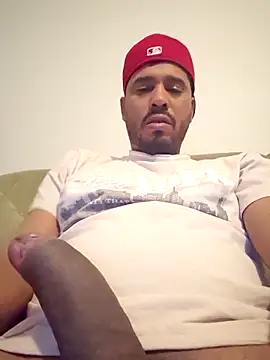 Danypeluche online show from December 5, 2025, 4:54 am