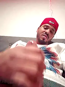 Danypeluche online show from December 21, 2025, 3:57 am