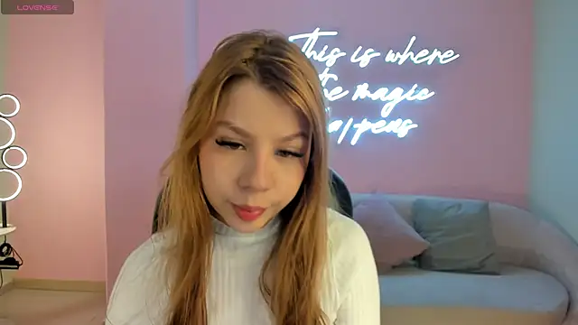 TiffannySins online show from April 12, 2026, 3:22 am