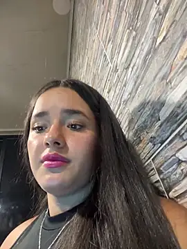 Snapshot of Luciaparker03 chatting on September 23, 2025, 10:57 pm Luciaparker03 online show from September 23, 2025, 10:57 pm