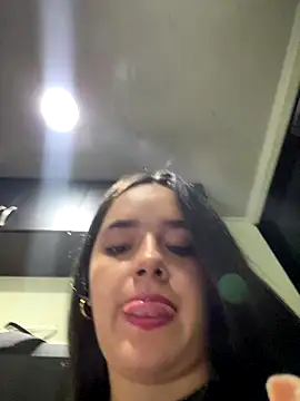 Snapshot of Luciaparker03 chatting on September 24, 2025, 2:20 pm Luciaparker03 online show from September 24, 2025, 2:20 pm