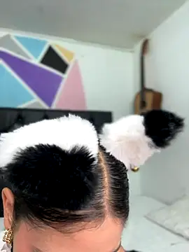 AVA 69 online show from September 12, 2025, 5:07 am