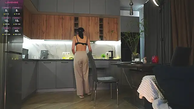 Snapshot of Anny_Molly chatting on November 15, 2025, 6:00 am Anny Molly online show from November 15, 2025, 6:00 am