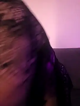 Swiss Lady online show from November 26, 2025, 6:42 pm