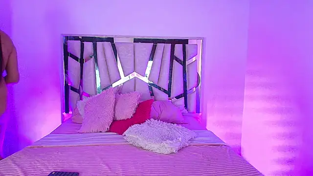 Snapshot of melody__stone chatting on November 24, 2025, 7:57 pm melody stone online show from November 24, 2025, 7:57 pm