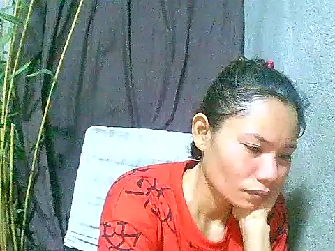 Sweeetgurll online show from May 7, 2026, 2:55 pm