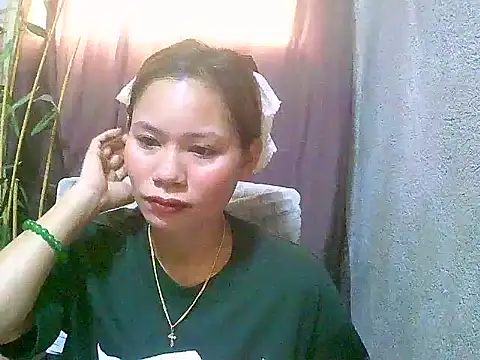 Sweeetgurll online show from May 10, 2026, 3:55 am