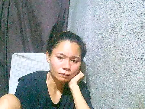 Sweeetgurll online show from May 24, 2026, 1:05 pm