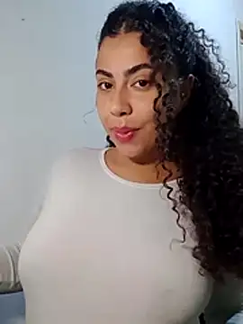 Snapshot of A_maddy chatting on November 7, 2025, 7:47 pm A maddy online show from November 7, 2025, 7:47 pm