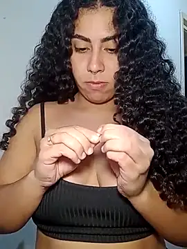 Snapshot of A_maddy chatting on November 25, 2025, 12:21 am A maddy online show from November 25, 2025, 12:21 am