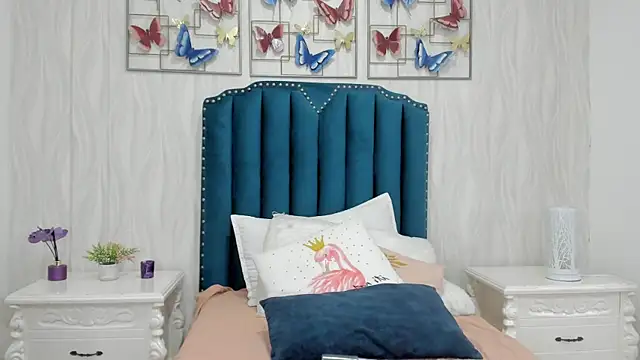 Snapshot of Alison_Carde05 chatting on October 16, 2025, 7:37 pm Alison Carde05 online show from October 16, 2025, 7:37 pm