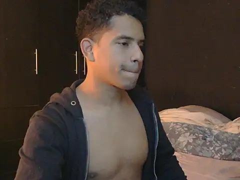 Snapshot of latinboybigdick chatting on October 7, 2025, 11:46 pm latinboybigdick online show from October 7, 2025, 11:46 pm