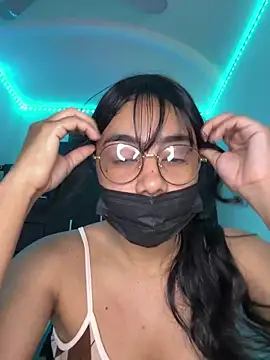 Snapshot of Kyra__Rose chatting on February 7, 2026, 9:40 pm Kyra Rose online show from February 7, 2026, 9:40 pm