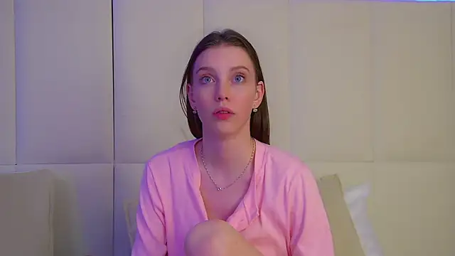 VeronicaVances online show from November 4, 2025, 6:29 pm