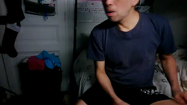 Snapshot of masculado69 chatting on March 16, 2026, 12:06 am masculado69 online show from March 16, 2026, 12:06 am