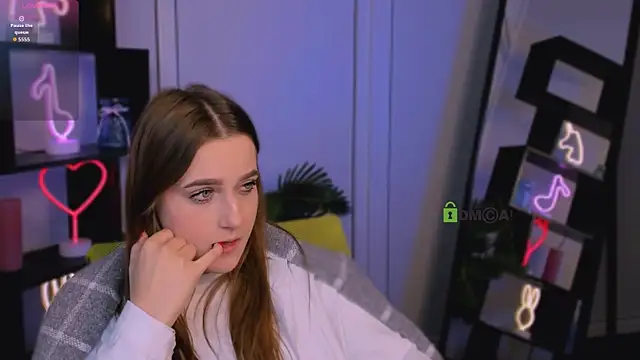 luna tin online show from September 30, 2025, 2:00 pm