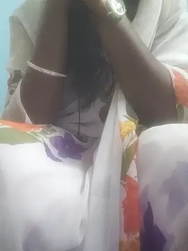 Snapshot of hotmahitha chatting on May 7, 2026, 5:18 pm hotmahitha online show from May 7, 2026, 5:18 pm