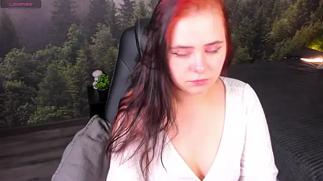 Alis Platt online show from December 3, 2025, 1:02 am