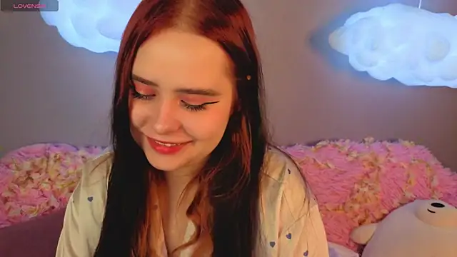 Alis Platt online show from May 19, 2026, 1:00 am