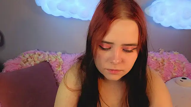 Alis Platt online show from May 20, 2026, 1:01 am