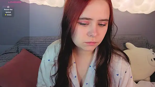 Alis Platt online show from May 26, 2026, 1:01 am