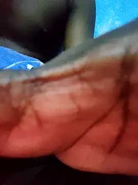 Snapshot of BlackCobraOwner chatting on November 17, 2025, 4:13 pm BlackCobraOwner online show from November 17, 2025, 4:13 pm