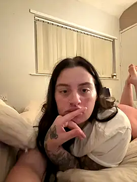 Victoriasteel online show from October 23, 2025, 11:03 pm