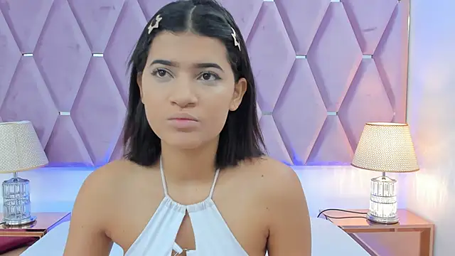 Snapshot of MaskedGirl_ chatting on October 10, 2025, 11:31 am MaskedGirl online show from October 10, 2025, 11:31 am