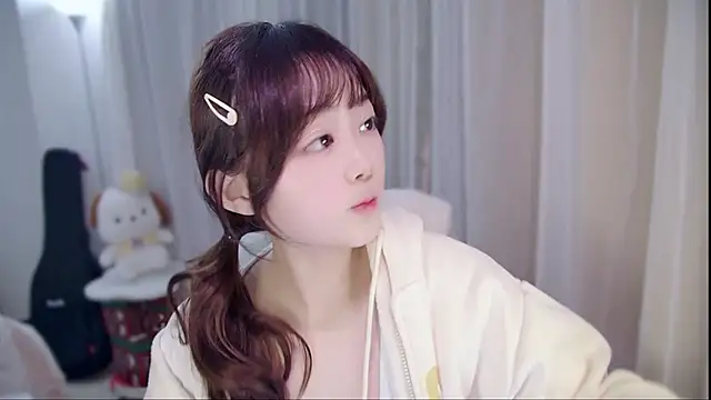 Snapshot of YUANYUAN-A chatting on January 19, 2026, 12:31 pm YUANYUAN-A online show from January 19, 2026, 12:31 pm