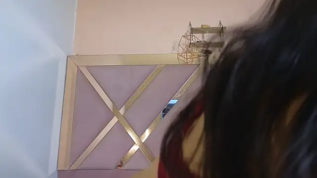 Sophia moo  online show from March 18, 2026, 5:10 am