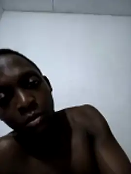 Snapshot of Biguyzi chatting on April 7, 2026, 9:15 pm Biguyzi online show from April 7, 2026, 9:15 pm