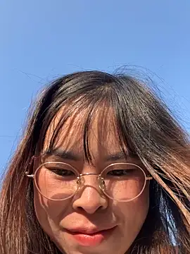 han-cute online show from November 27, 2025, 1:18 am