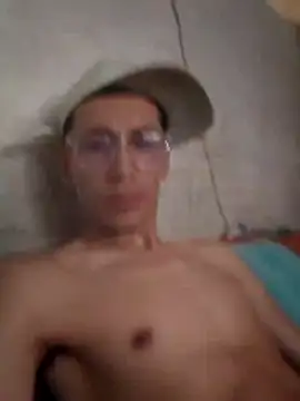 Snapshot of Alejo_420hot chatting on February 20, 2026, 5:46 pm Alejo 420hot online show from February 20, 2026, 5:46 pm