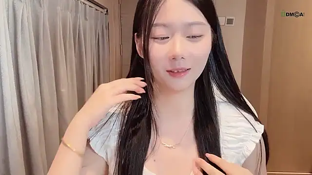 Makinghappymyself  online show from October 26, 2025, 8:20 am