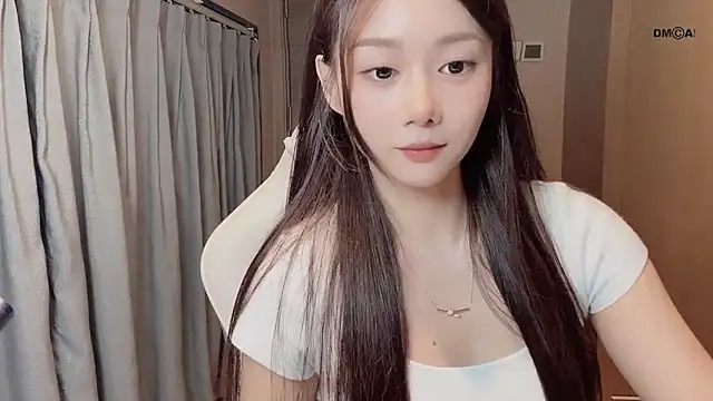 Makinghappymyself  online show from December 1, 2025, 12:32 pm