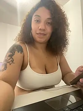 Snapshot of MorganaBelc chatting on November 13, 2025, 4:17 pm MorganaBelc online show from November 13, 2025, 4:17 pm