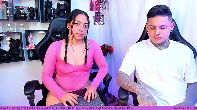 Snapshot of Sarahandzack chatting on October 24, 2025, 1:35 am Sarahandzack online show from October 24, 2025, 1:35 am