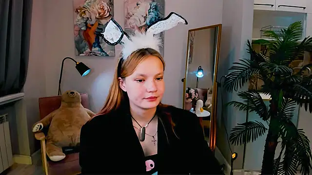 Snapshot of Ginger_Emma chatting on September 13, 2025, 9:03 pm Ginger Emma online show from September 13, 2025, 9:03 pm