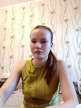 Snapshot of Ginger_Emma chatting on October 28, 2025, 5:33 am Ginger Emma online show from October 28, 2025, 5:33 am